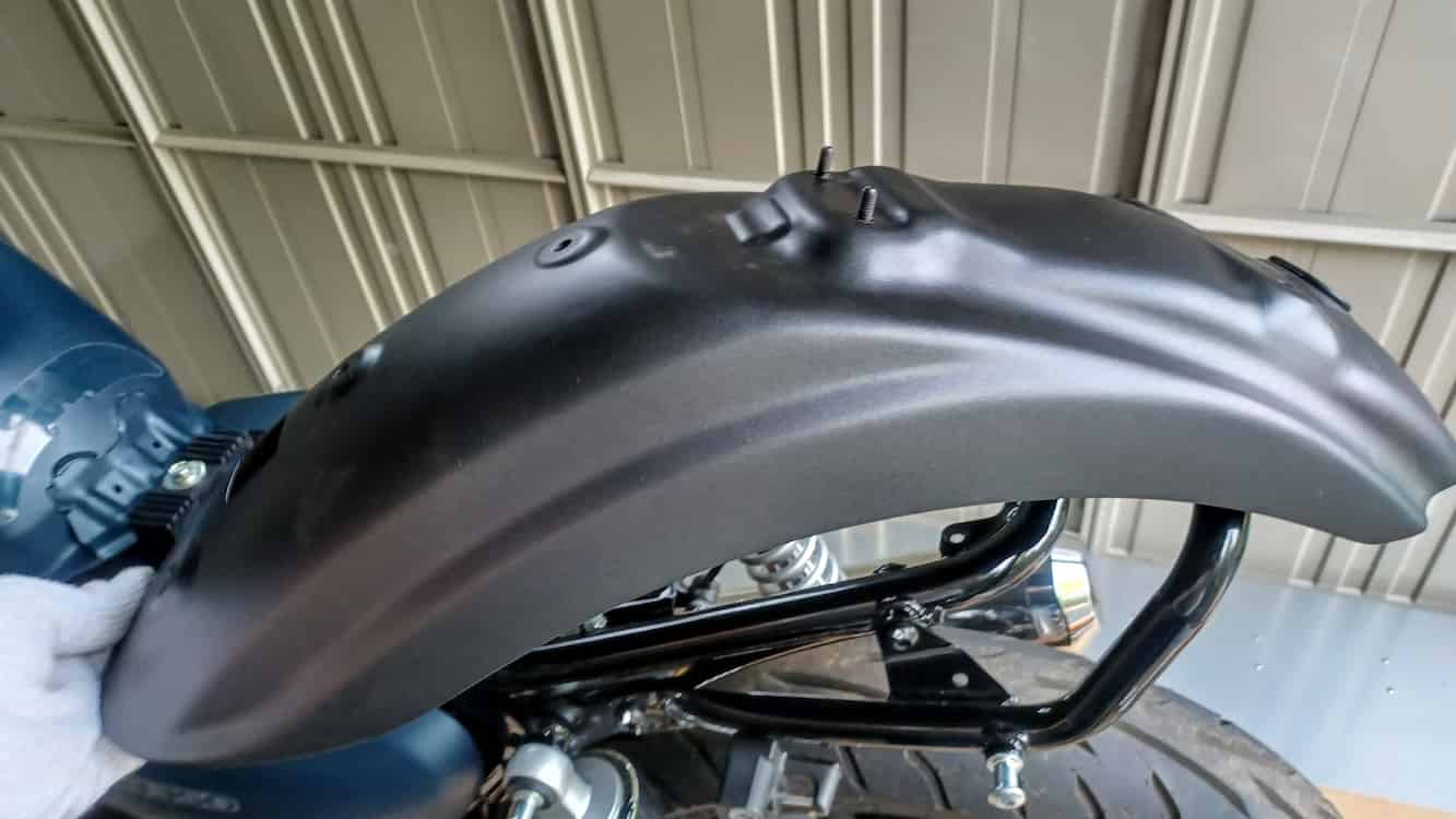 GB350のフロントフェンダーとリアフェンダーの取り外し方を紹介