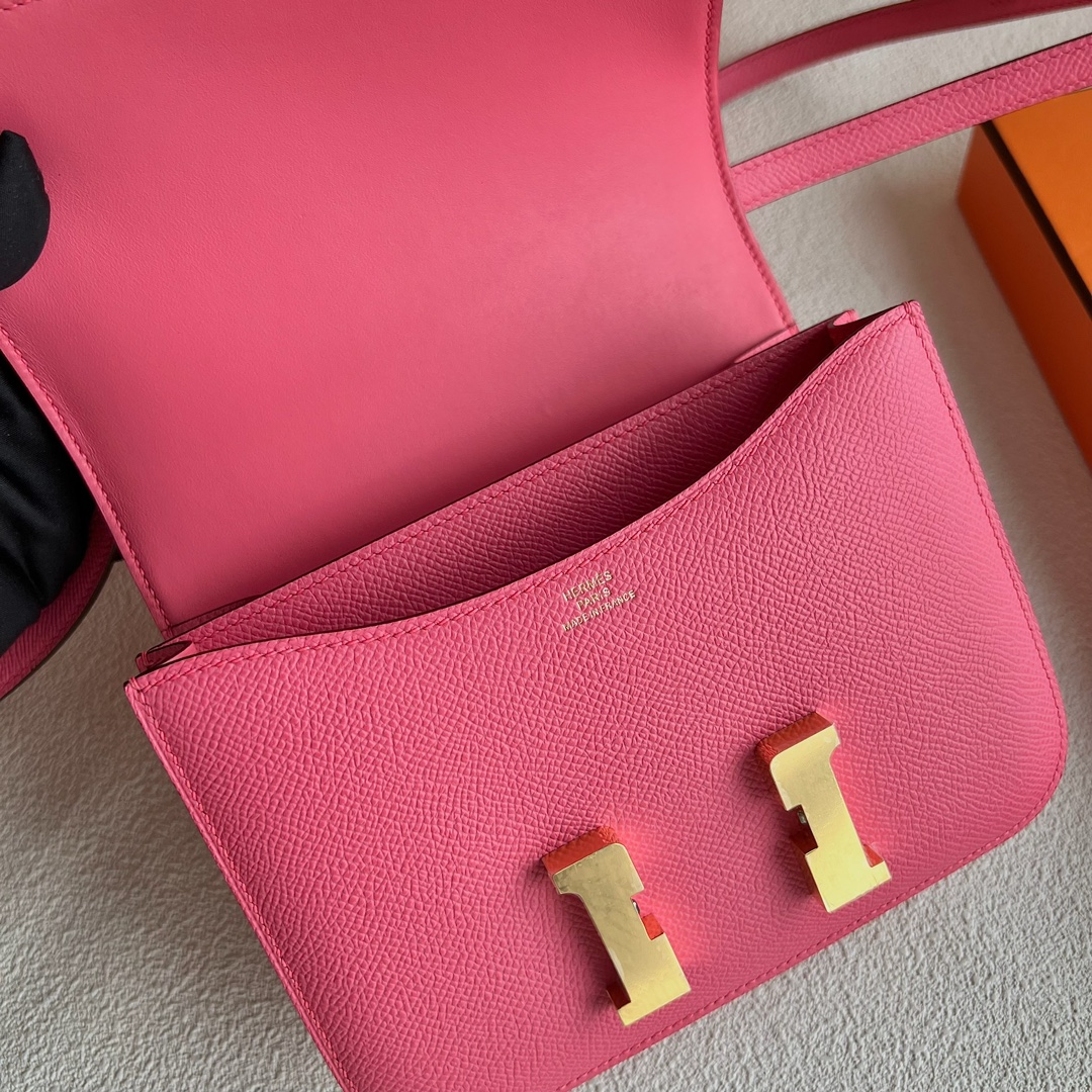 エルメス定価 HERMES コンスタンスミニ ローズアザレ ヴォーエプソン