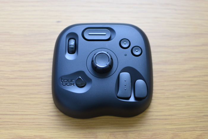 左手デバイス「TourBox Lite」実機レビュー！コスパ良好、効率化に