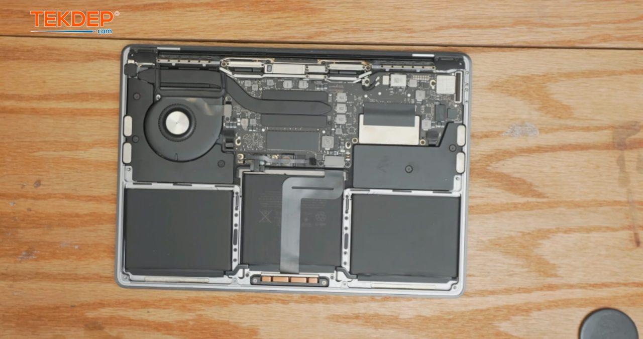 dead-macbook-pro-13-2017-a1708