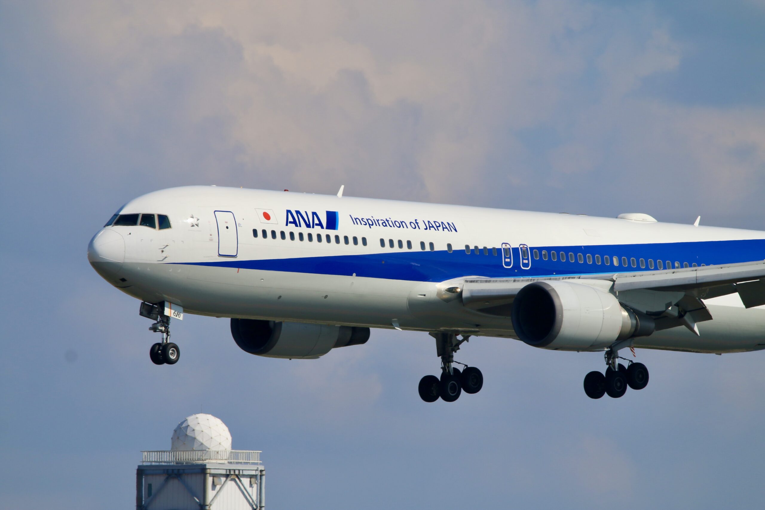 ANAを40年以上も支える中型機「ボーイング767」／ANA / たかみーの旅ログ