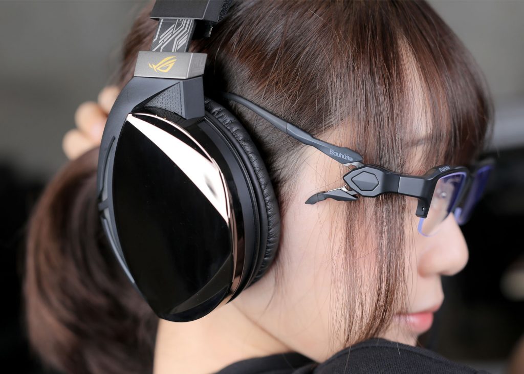 バウヒュッテから可変フレームの「ゲーミングメガネ BGG-01-BK」が発売