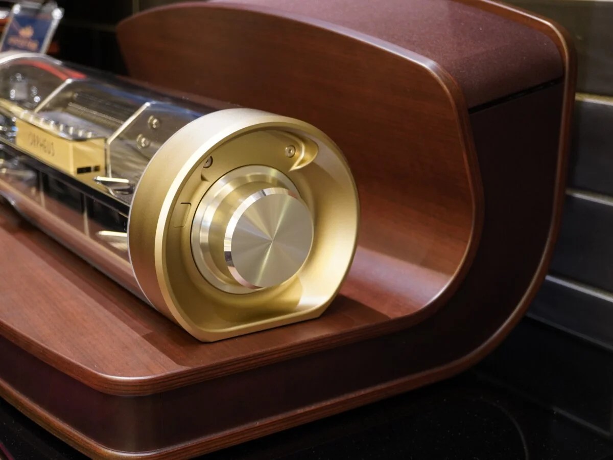 ORPHEUS（オルフェウス）KANATA（奏多） 高級オルゴールを特別展示中