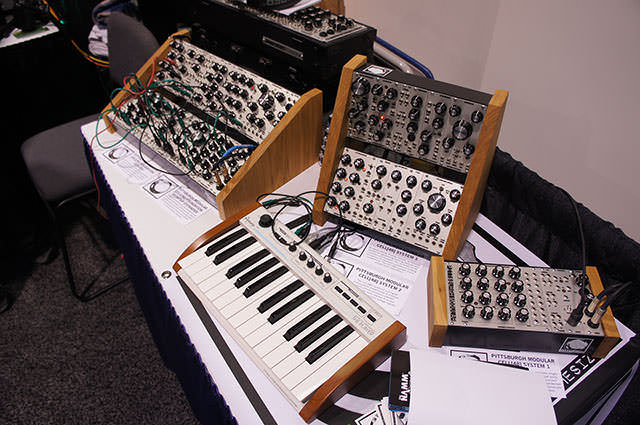 NAMM 2013: 人気のモジュラー・シンセ「Pittsburgh Modular