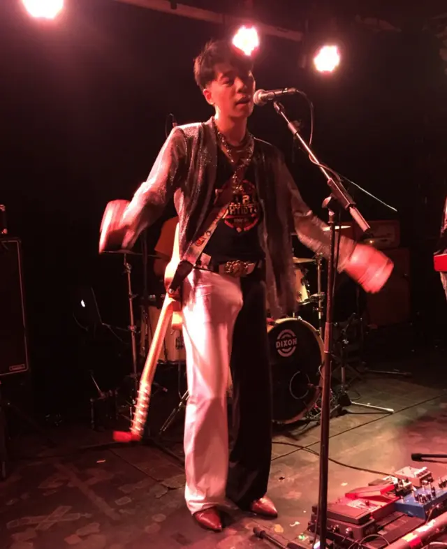 北京地下摇滚：与世界隔绝的中国声音- BBC News 中文