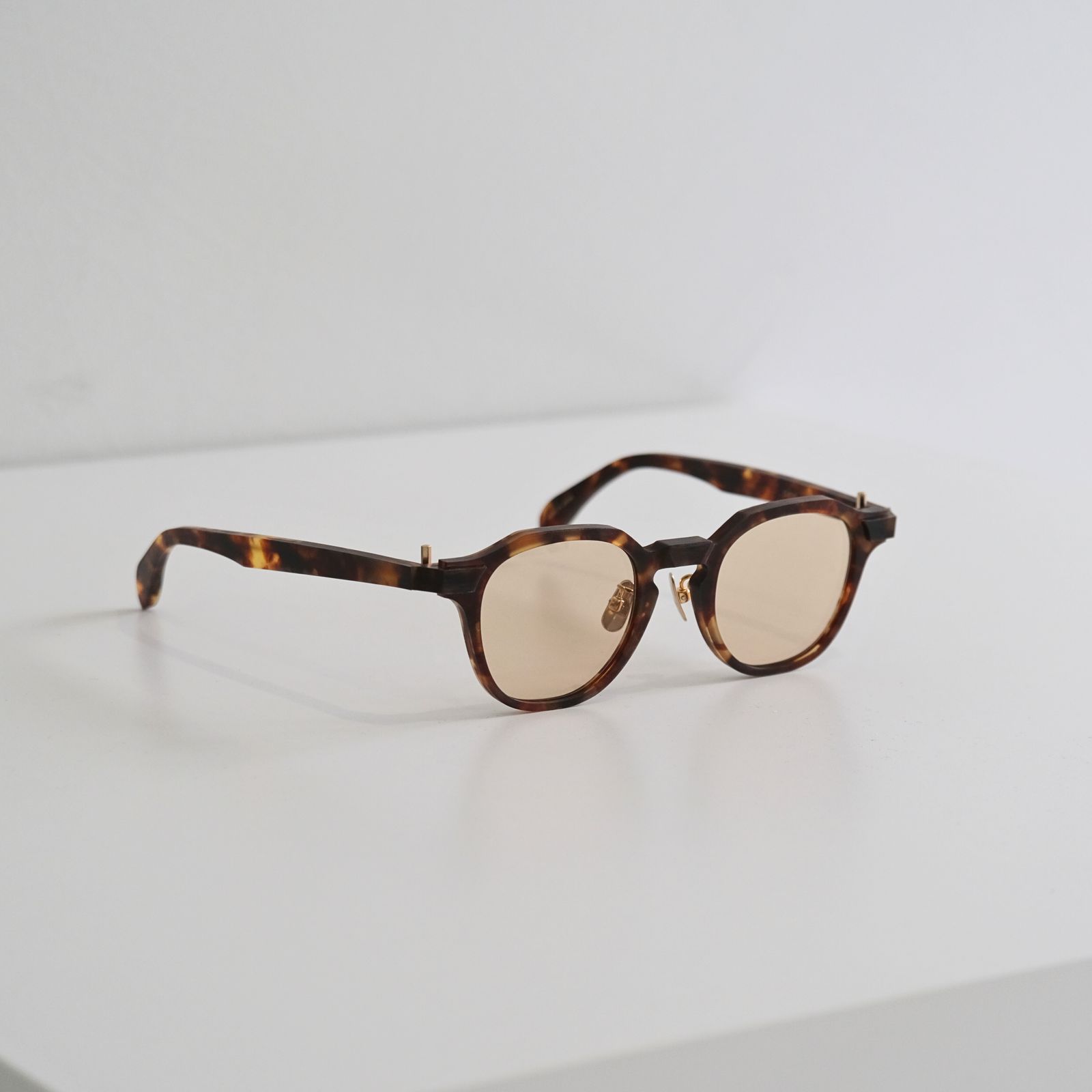 PINE - 1046SG / DEMI / BEIGE / サングラス / 眼鏡 | iko