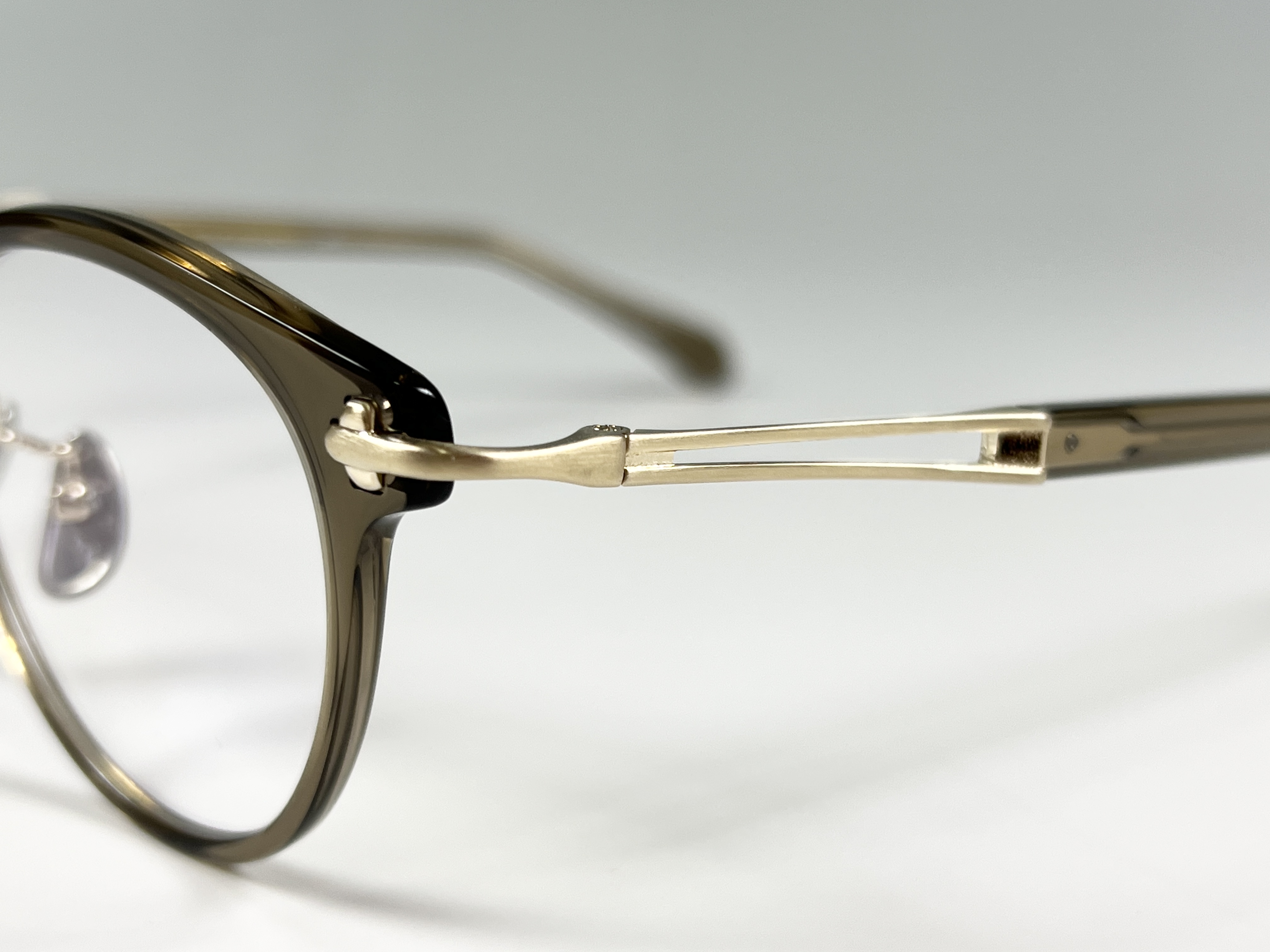 井川眼鏡｜徳島県美馬市の眼鏡専門店｜TAYLOR WITH RESPECT(テイラー