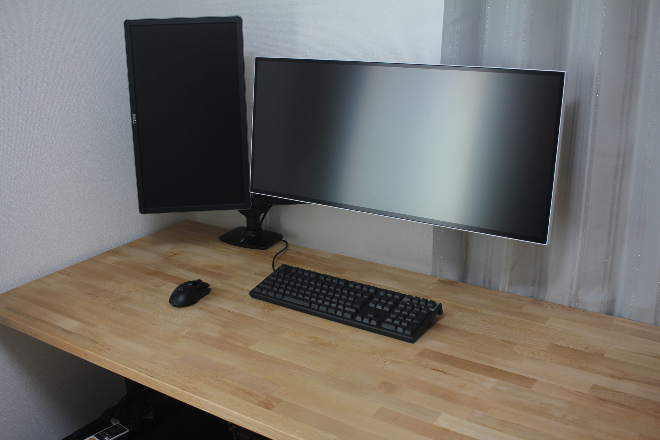 Amazonデュアルモニターアーム 開封＆使用レビュー｜クリエイター