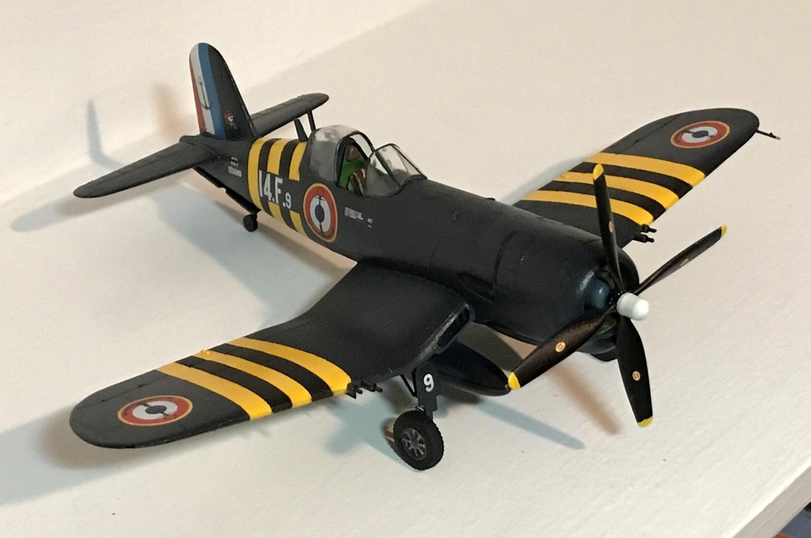 Heller F4U-7 in 1/48 - Corsair French French Navy - iModeler