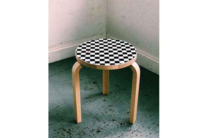 シュプリーム x アルテックの三脚丸椅子 Stool 60 が今週末にドロップ