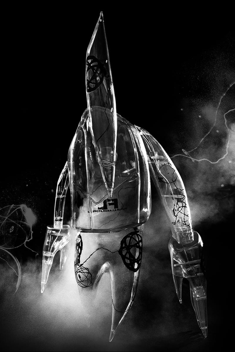 フューチュラxオールライツリザーブドのポイントマンのフィギュアが