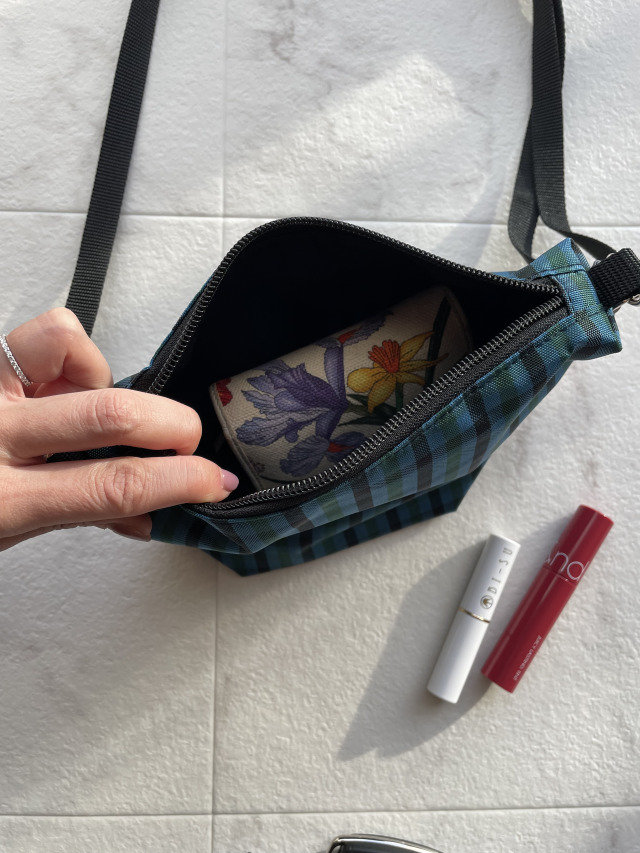 ファミリア】再販でようやく購入！大人気ポシェット | Marisol