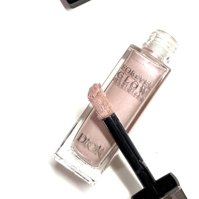 春の目元が一気に垢抜ける！】透明感あふれる「ディオールショウ