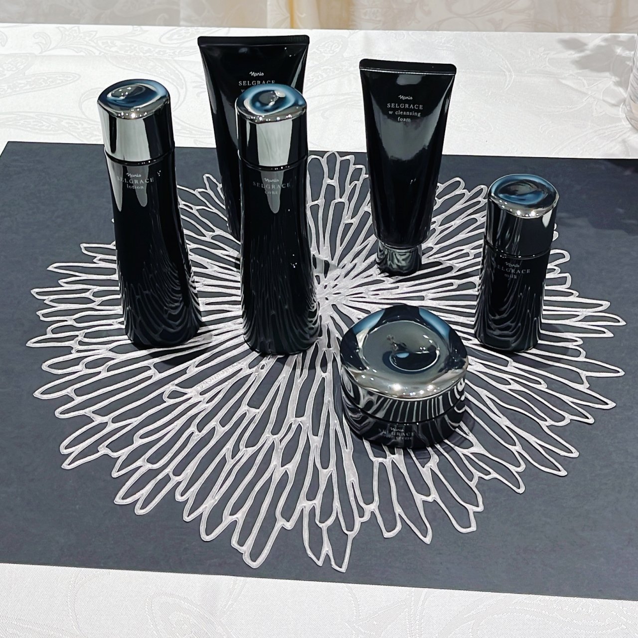 より速く、より深く。最高峰美容液「セルグレース フォーミュラ」で肌