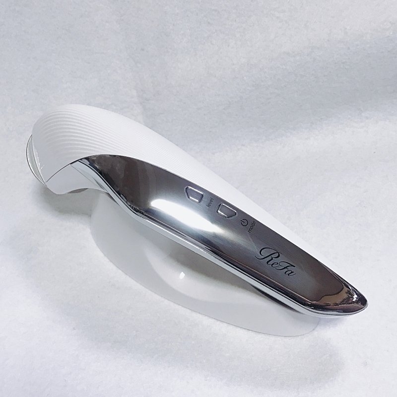 とにかく使いやすくて1回5分。ReFaがつくった美顔器は忙しい