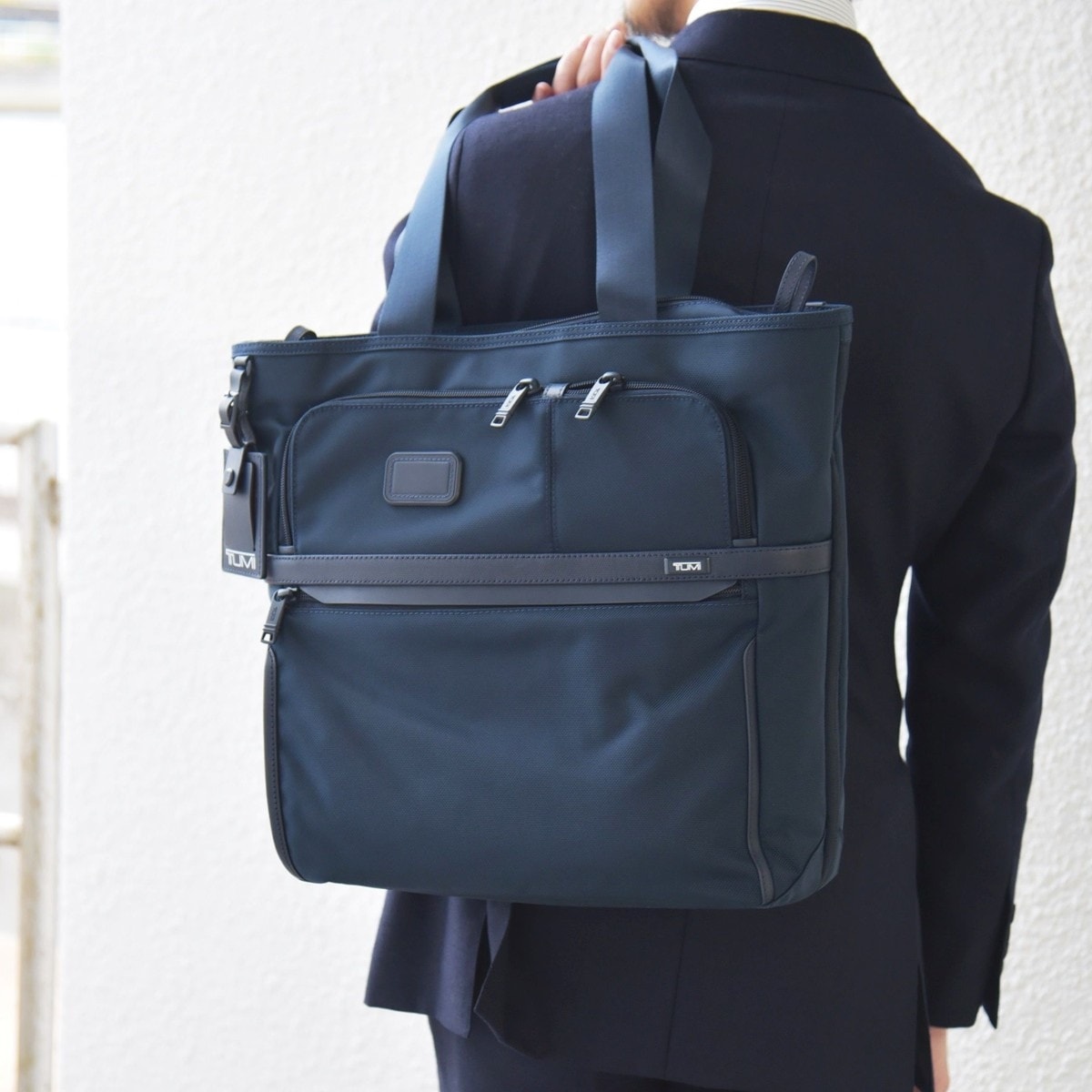 SHIPS別注】TUMI: 完全別注モデル エクスパンダブル スクエア トート