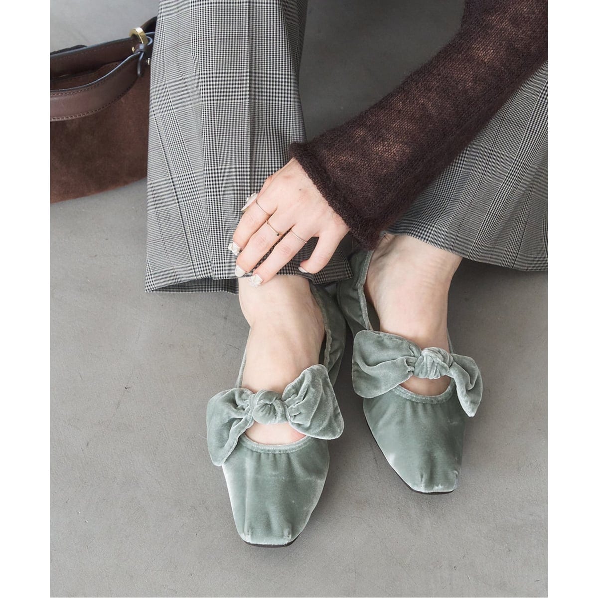 追加3》スクエアベルベットリボンフラット | ルタロン(LE TALON