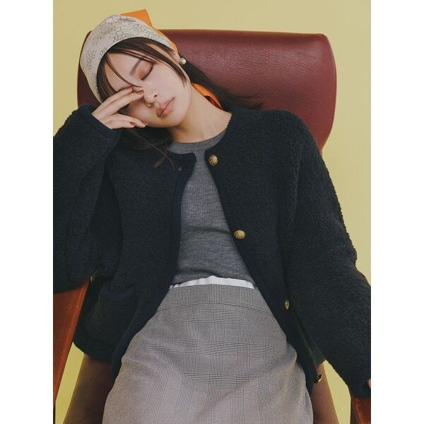 金釦ムートンライクボアニットカーディガン | ミラ オーウェン(Mila