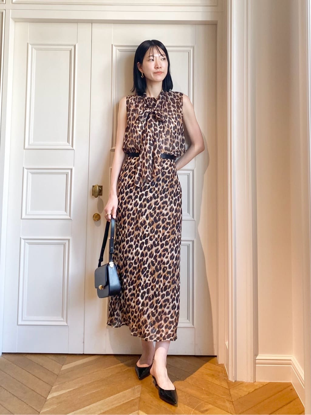 セール】 【LOULOU WILLOUGHBY】シンメトリーフラワーリボンブラウス