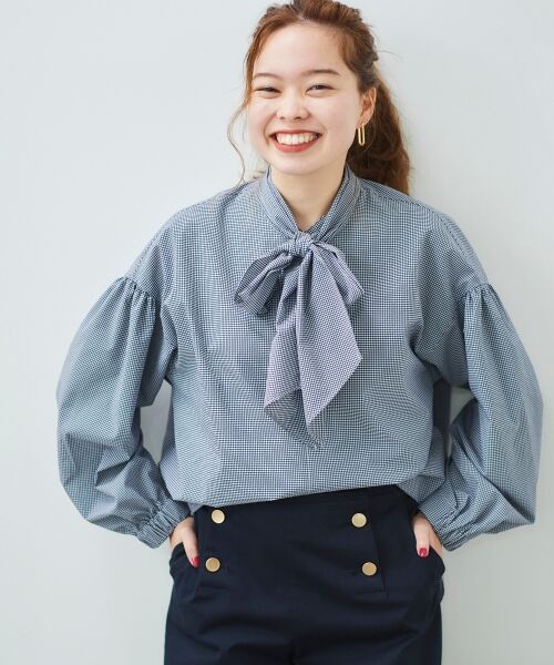 セール】 ギンガムチェックボウタイブラウス （シャツ・ブラウス）｜le