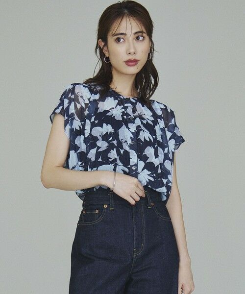 セール】 【洗える】Ratti シャドーフラワー プリント ブラウス