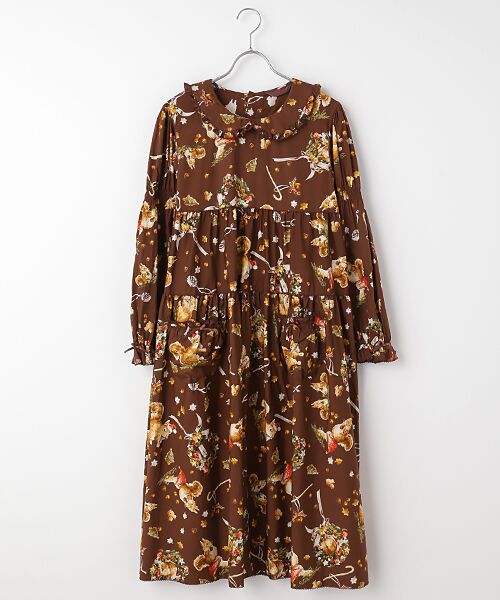 セール】 ウィンターフォレストトリートプリントミディワンピース