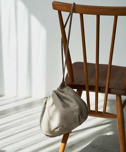 レザー巾着4WAYショルダーバッグ （ショルダーバッグ）｜russet