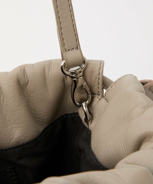 レザー巾着4WAYショルダーバッグ （ショルダーバッグ）｜russet