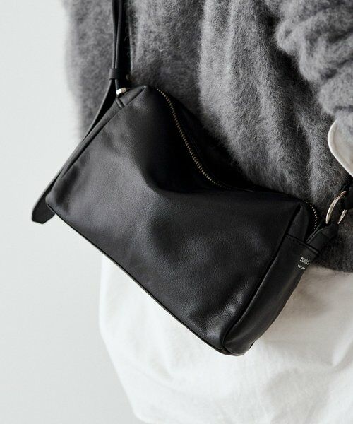 レザースクエアショルダーバッグ （ショルダーバッグ）｜russet