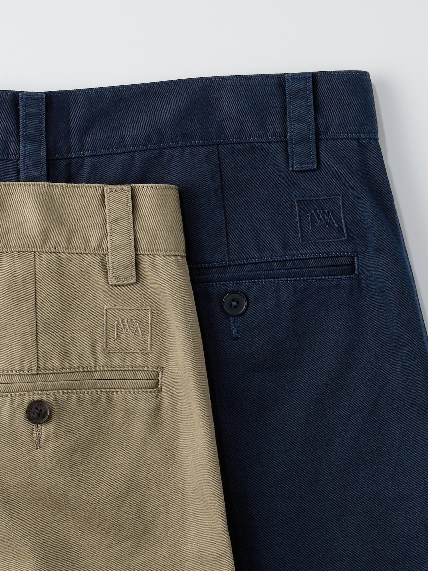 ユニクロ公式 | タックワイドチノ