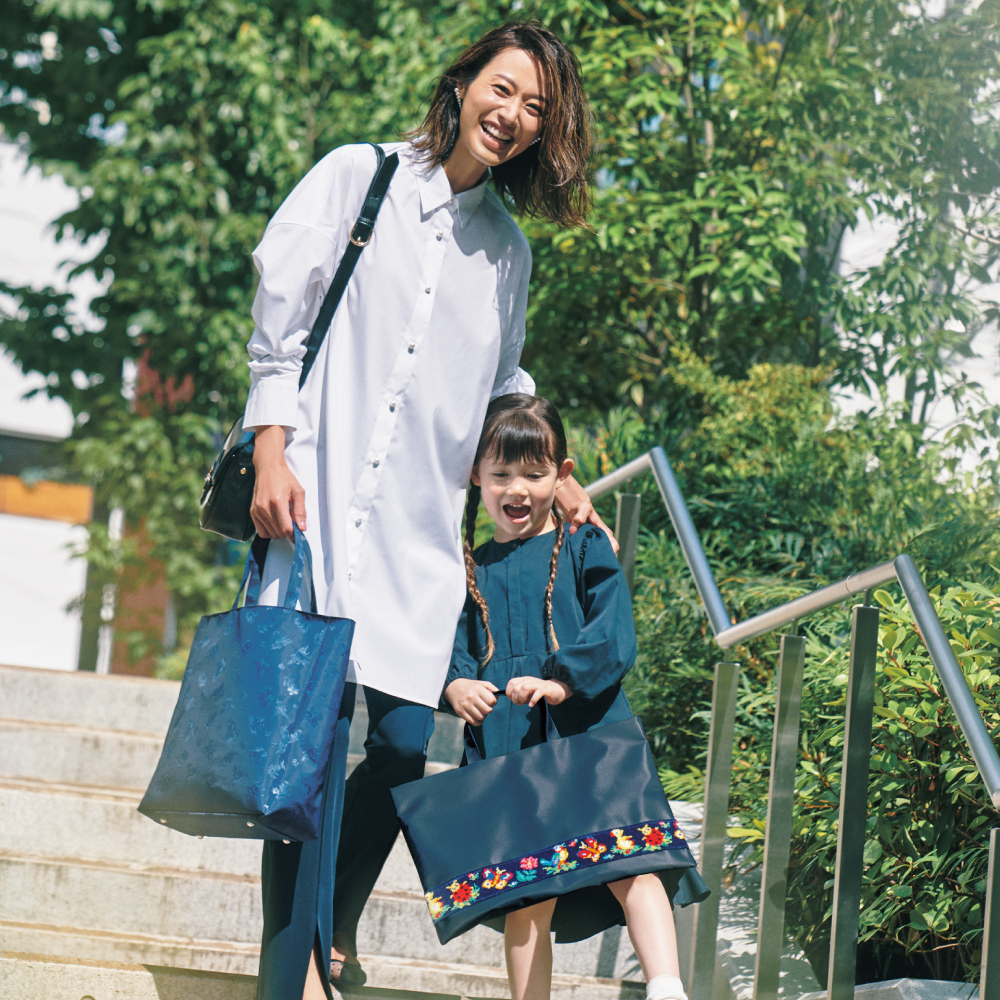 フェイラーからニュース！〝きちんと〟可愛い♡紺色アイテムが登場 | VERY