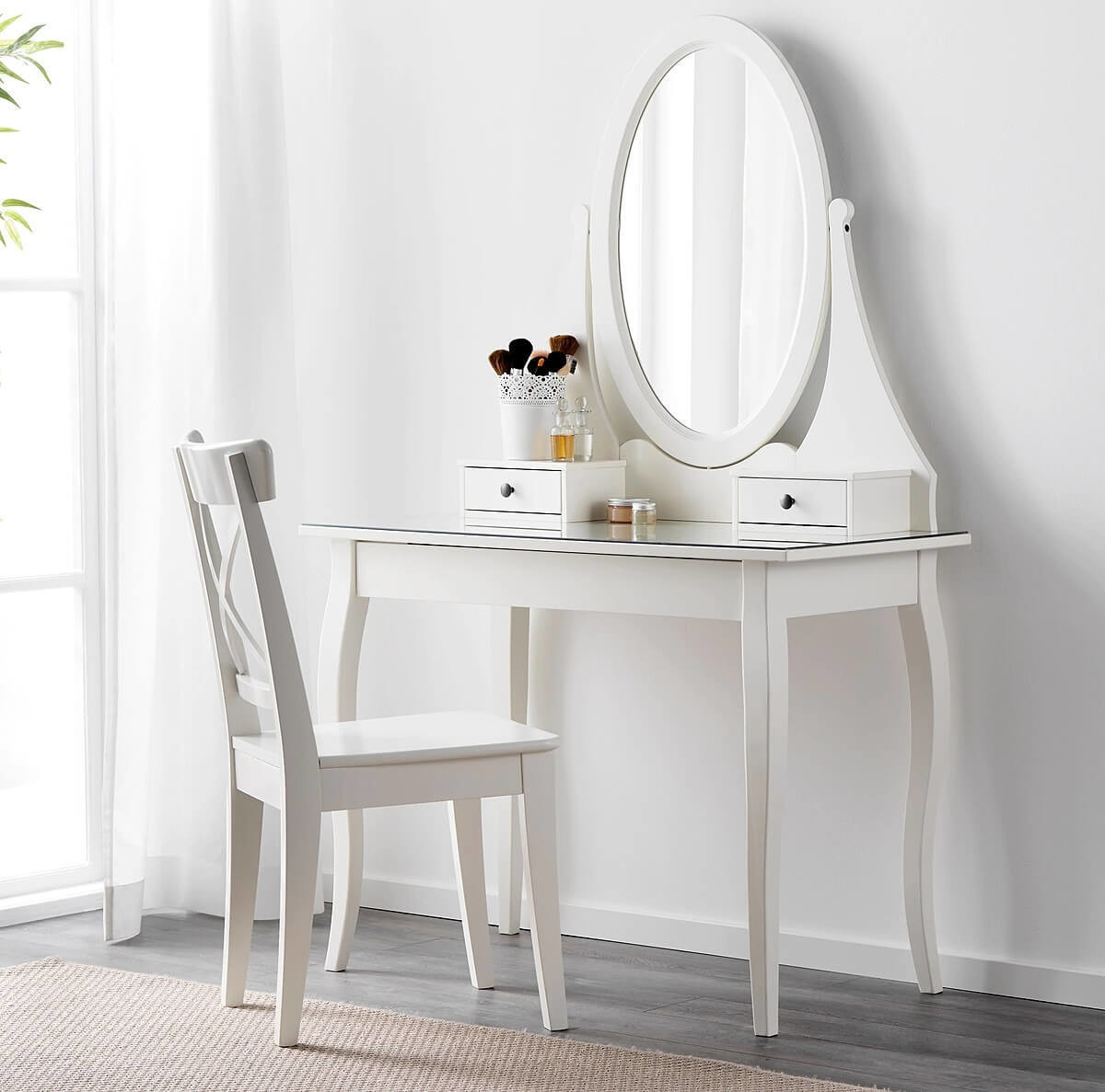 IKEAで人気の「ドレッサー」おすすめ10選。簡単DIYアイデアも | ヨムーノ