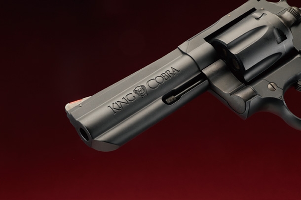 1980年代の傑作リボルバーにABSモデルが加わった「KSC キングコブラ