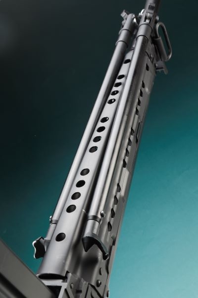 自衛隊サバゲーマーの定番!! S&T64式の現行改良型「S&T 64式小銃 G3