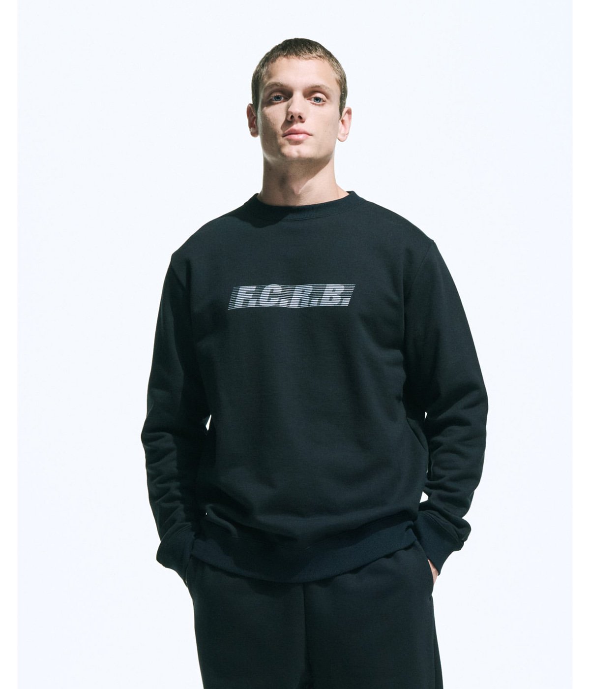 EFFECT LINE LOGO TEAM CREWNECK SWEAT | F.C.Real Bristol(エフシー