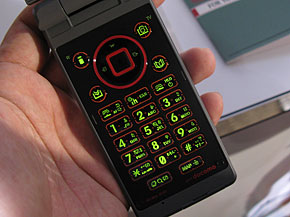 写真と動画で見る「SH-06A NERV」──NERV特別仕様ケータイ発売計画