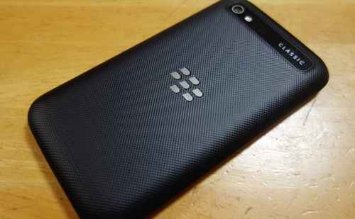 格安SIM対応した新生「BlackBerry Classic」レビュー：SIM通 - ITmedia