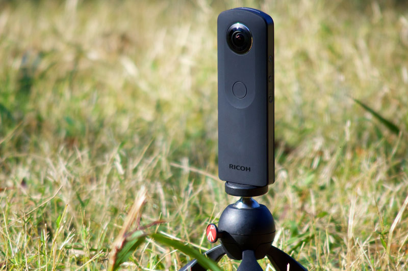 お手軽パノラマカメラの決定版 リコー「THETA S」はここがすごい（1/4