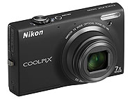 タッチパネル搭載の薄型7倍ズームが進化――ニコン「COOLPIX S6100