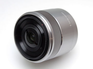 NEX-5N」第4回――マクロだけではもったいない「E30mm F3.5 Macro