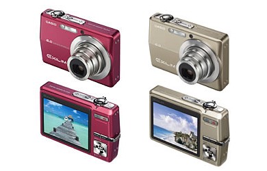 カシオ、「EXILIM ZOOM」に華やかな“レッド”とゴージャスな“ゴールド