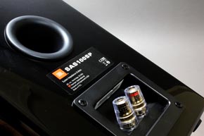 広がり感良好の美音系サウンド、PCにもAVにも合う2Wayスピーカー