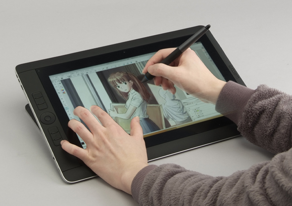 こんな液晶ペンタブが欲しかった！ 漫画家による「Cintiq Companion 2