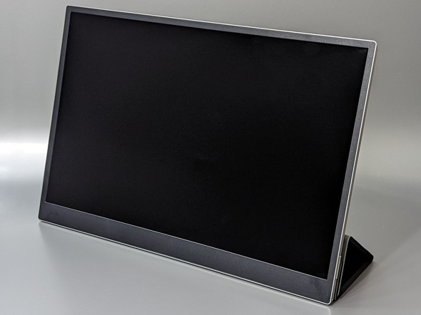 左右どちらのUSB Type-Cポートでも接続できてレイアウトフリー！ LGの