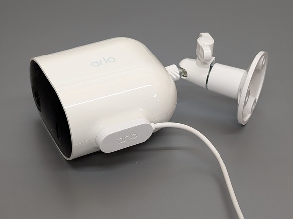 約8カ月も動作！ 機能充実の2K対応屋外向けカメラ「Arlo Pro 5S 2K」を