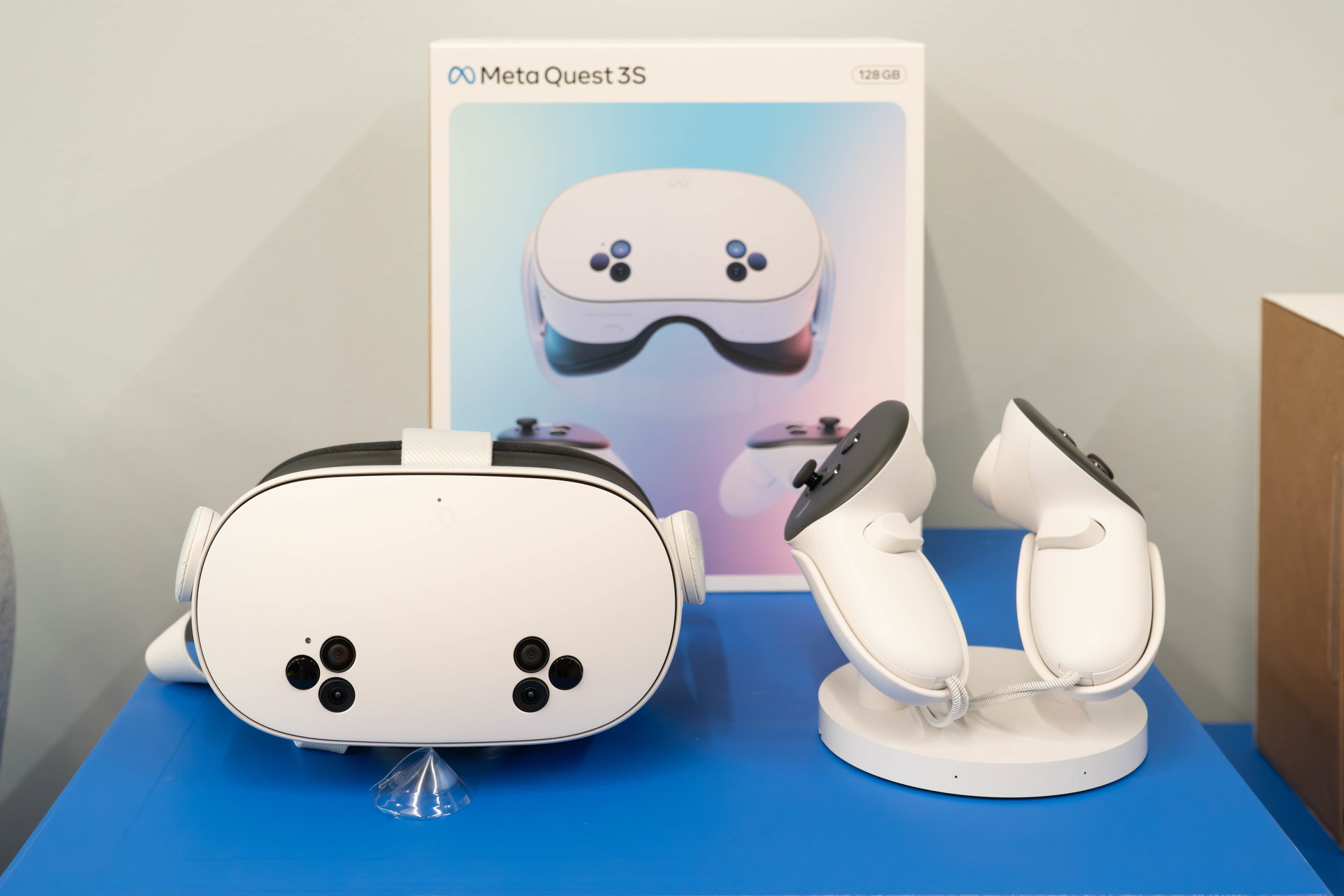 上位モデルのQuest 3ではなく、5万円以下で買える「Quest 3S」という