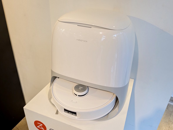 毛のからまりゼロ”をうたうロボット掃除機「Roborock Qrevo Curv」が