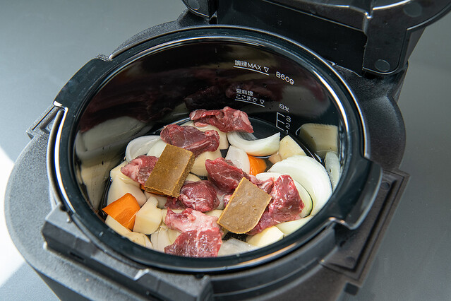 ホーロー内鍋」の魅力は絶大だった！ 象印「STAN. 自動調理なべ」を7