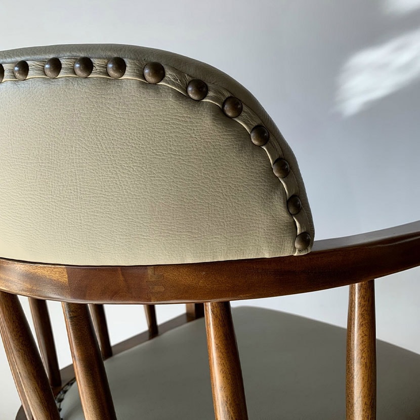 送料無料】 ACME Furniture オーク アームチェア ダイニングチェア 幅