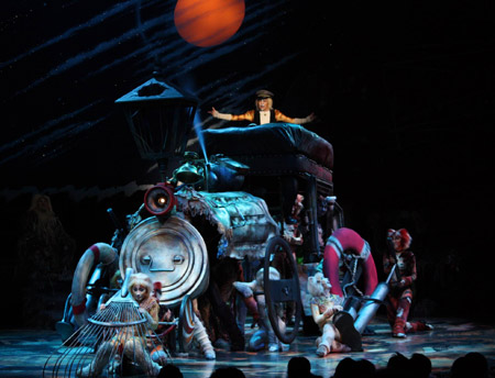 四季『キャッツ』横浜公演、その全貌が明らかに！ | チケットぴあ[演劇